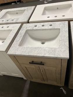 24” Grey Oak Solid Wood Bathroom Vanity with Marble Top (V193)