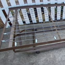 TRUNDLE BED TWIN-SIZE 