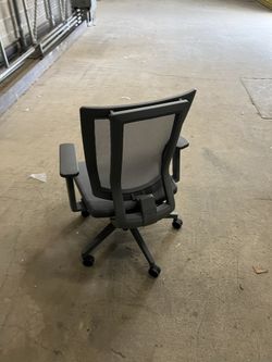 Task Chair 