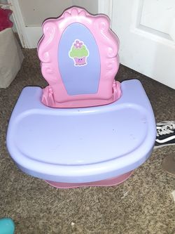 Baby eating seat