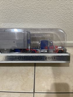 Transformers Sdcc Ultimate Optimus Prime 2011