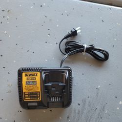 DCB115 Dewalt 12v/20v Charger
