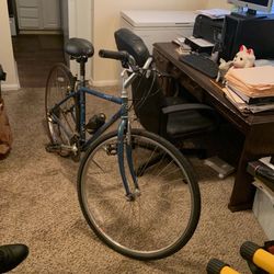 Trek 720 Multitrack Bicycle