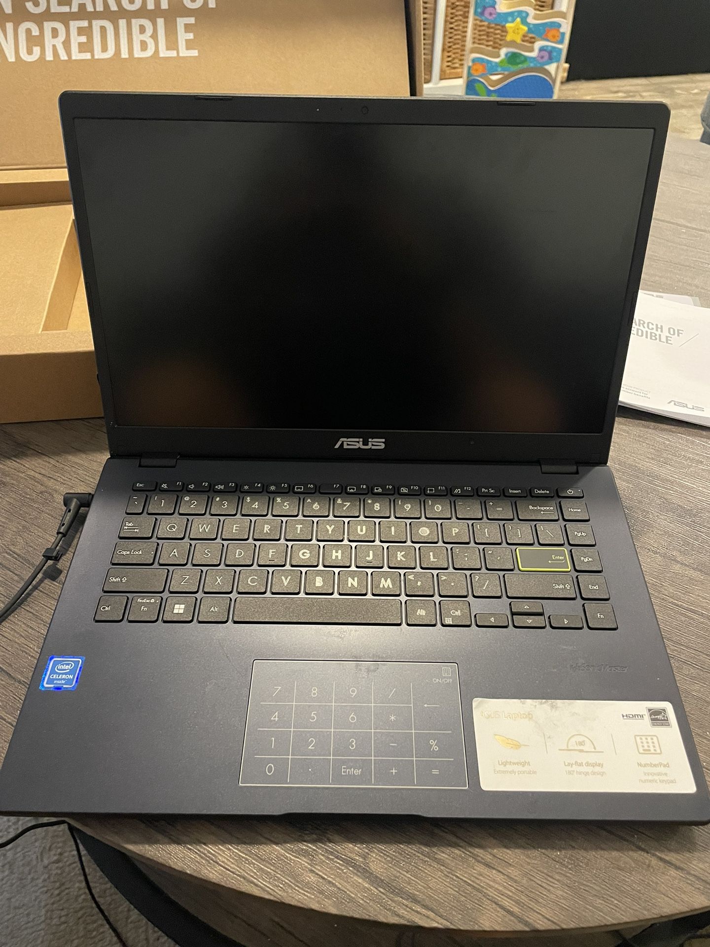ASUS laptop like new!