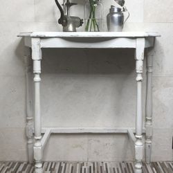 Beautiful Antique  Table… Freshly Painted And Distressed .. 29x14x31.. Check Out My Other Offers Too 