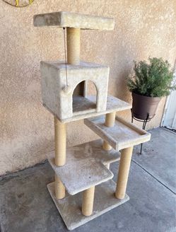 Cat tree