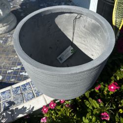 brand new patio ceramic pot in box