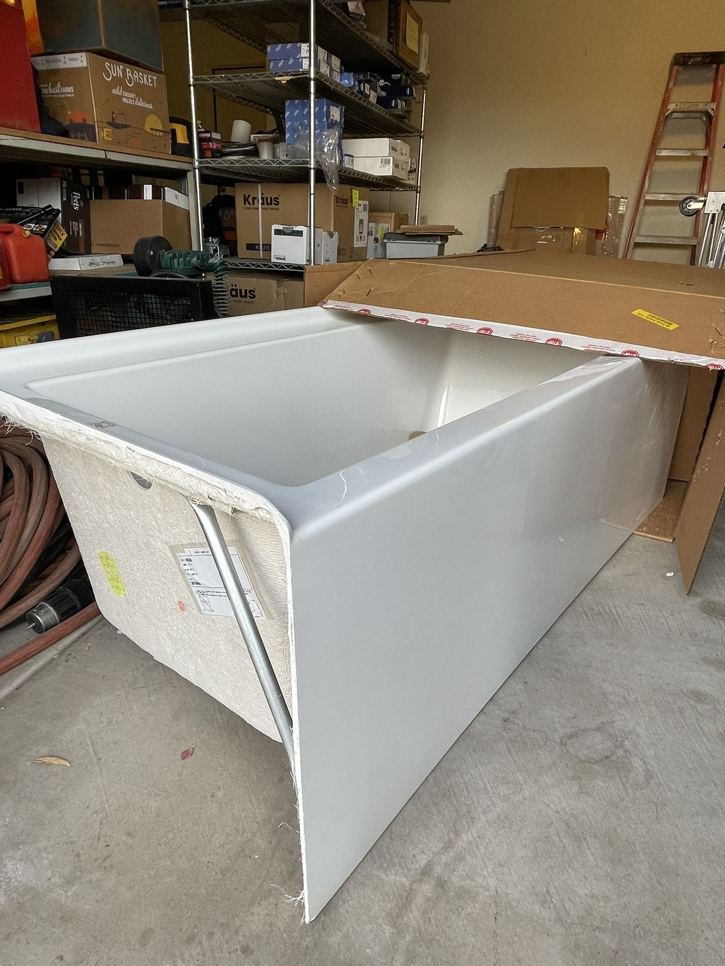 Signature Hardware Sitka 60x30 Alcove Tub