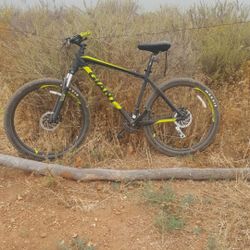 Giant Falcon Mountain Bike