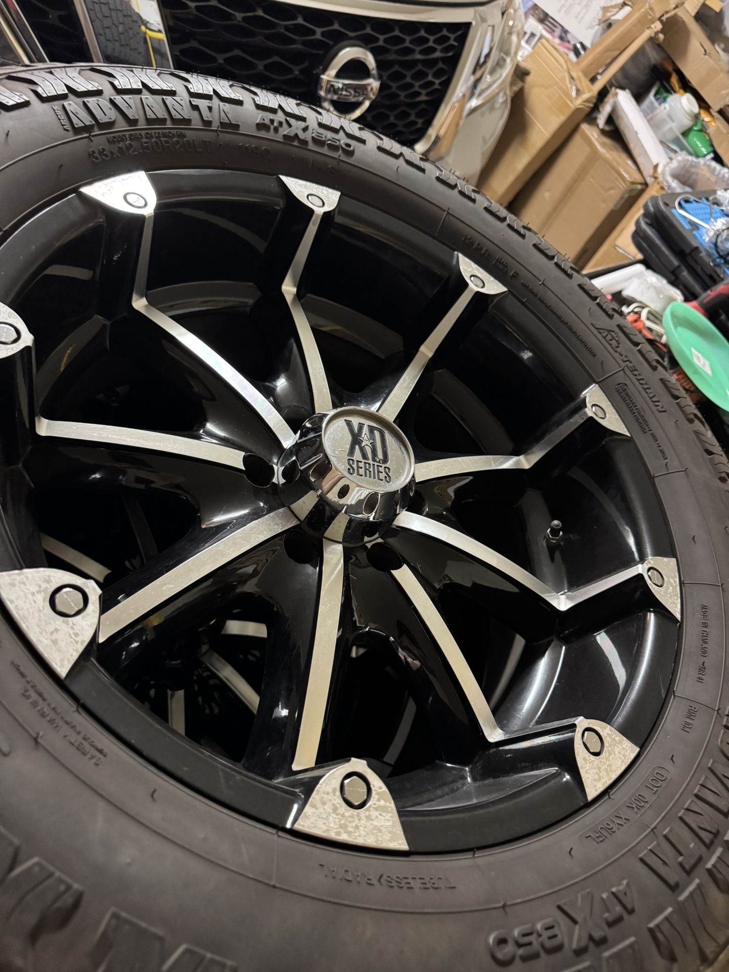 XD779 Wheels With Tires