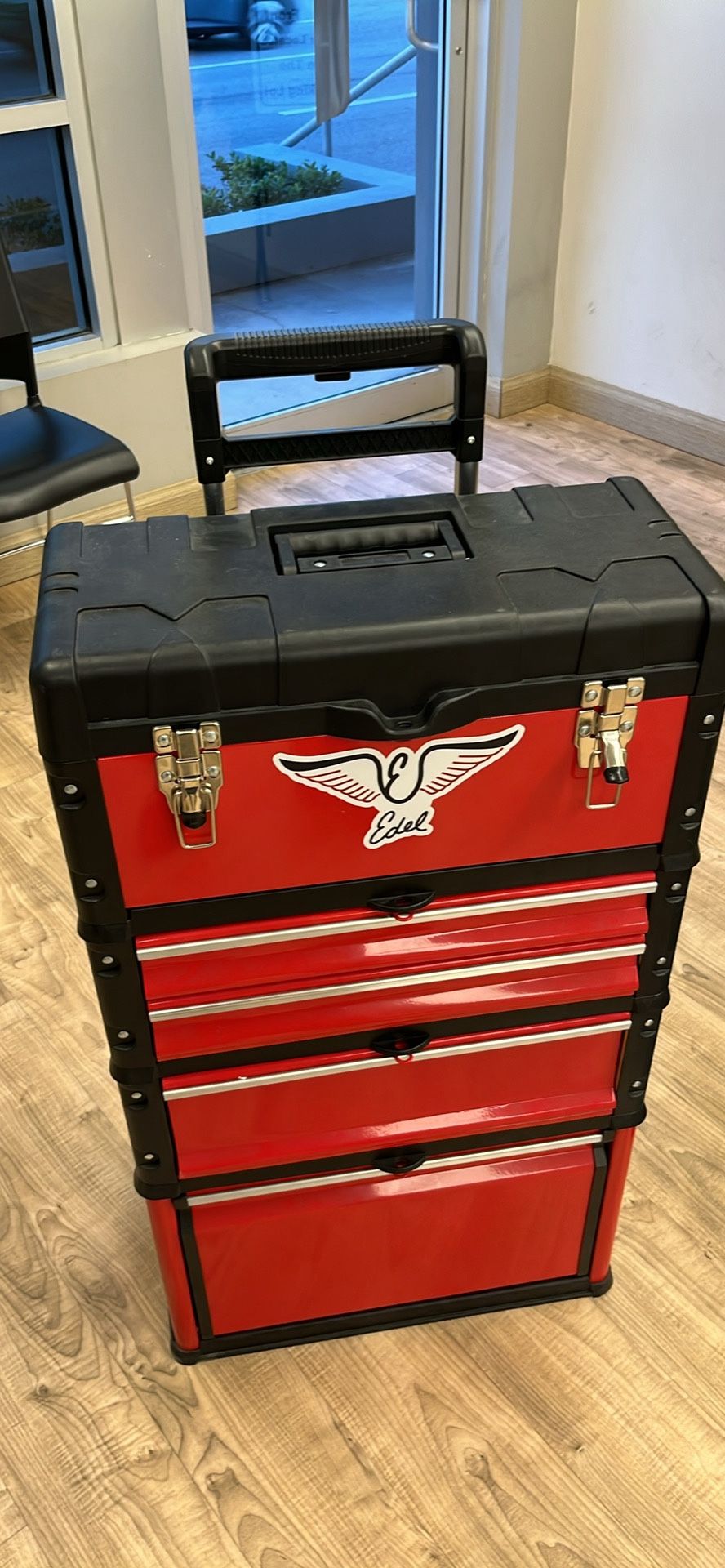 Detachable Toolbox (like New) Display Model Never Used