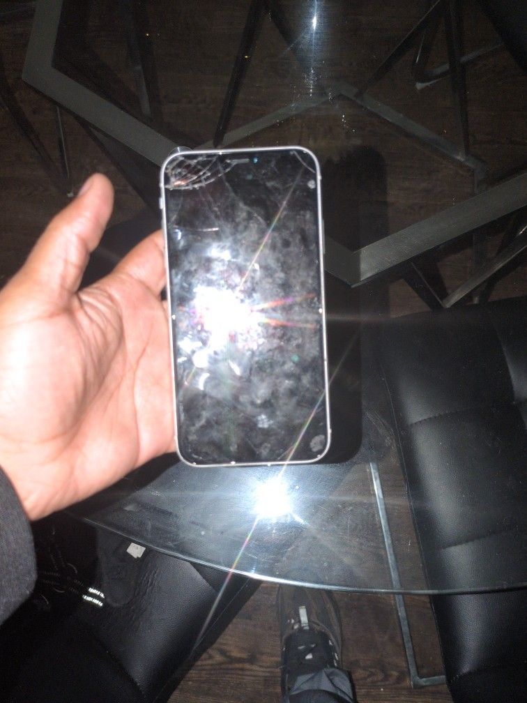 iPhone XR (For Parts) 