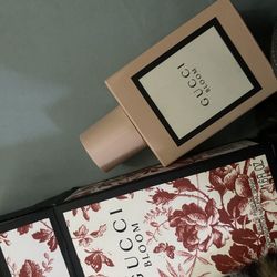 Gucci bloom Perfume
