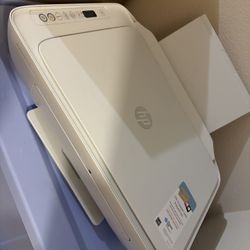HP Desk Jet 2752 Printer Scanner