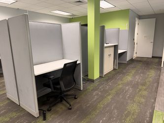 Commercial Office Cubicles / Workstations – 3 Rows Available