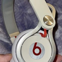 White Beats 🎧 Mixr Wired Headphones 