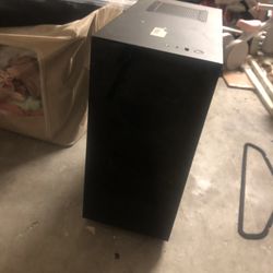 Custom gaming PC (check For Specs) 