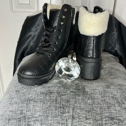 Ankle Boot With Fur 
