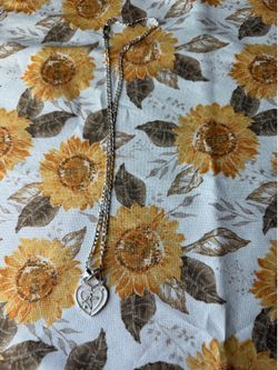 Necklace/ silver necklace/ jewelry/ gift/ decoration/