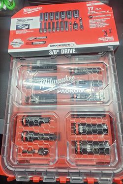 Milwaukee 17 PC SAE 3/8" Drive Impact Socket Packout 49-66-6800