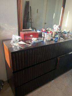 DRESSER WITH MIRROR