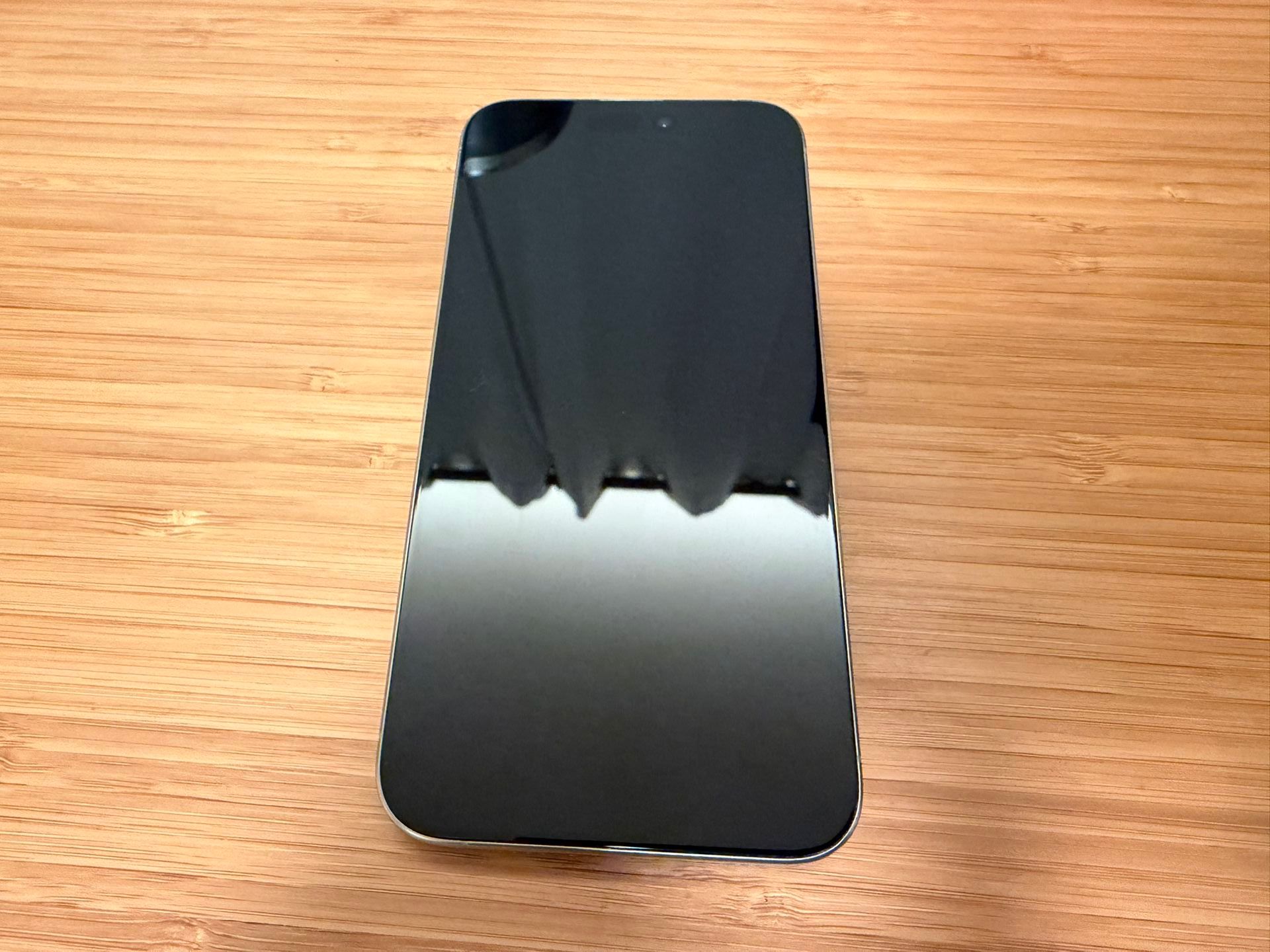 iPhone 15 Pro Max, 512GB, Titanium + Case