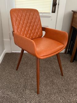 Mid-Century Modern Accent Chair with Wood Legs