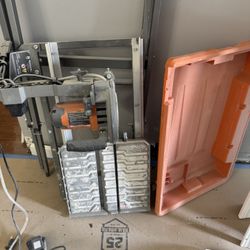 Rigid Wet Tile Saw w/ Stand