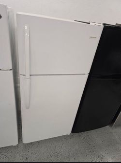 Frigidaire White Top-Freezer Refrigerator