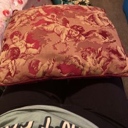 Nice pillow With Cherubs 