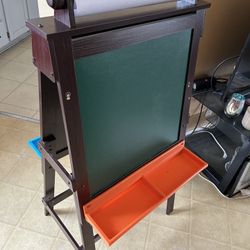 Kidkraft Art Easel 