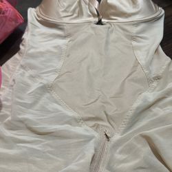 Faja de tayar usada como nueva muy limpia dize CL