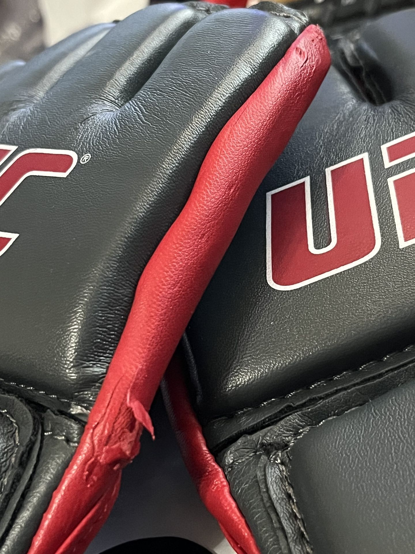 UFC MMA Training Gloves Size L/XL USED