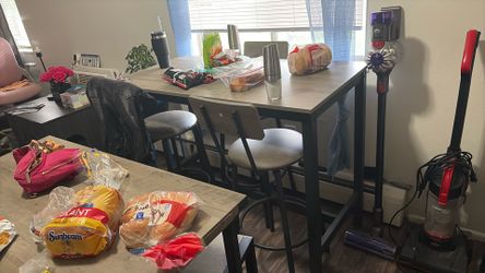 Kitchen table