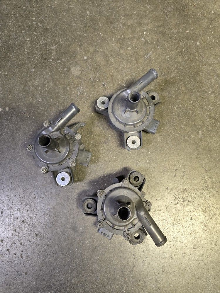 2010 - 2015 Toyota Prius inverter coolant pumps