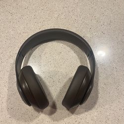 Beats Studio Pro 