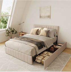 Montijo Upholstered Platform Bed with 4 Storage Drawers