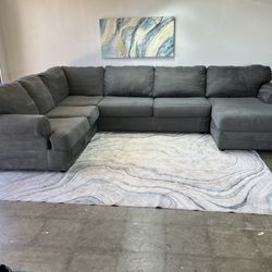 Sectional Couch **WILL DELIVER **