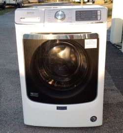 Power Wash Maytag Commercial Front Load Washer!