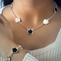 Gold/Black Jewelry Set