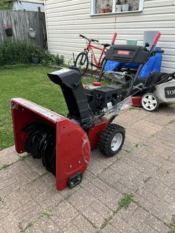 Craftsman 24” Snow Removal Machine Brand New 