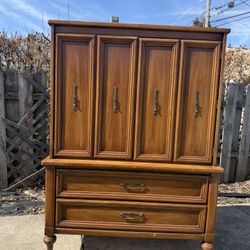 White Fine Furnitures Armoire with drawers