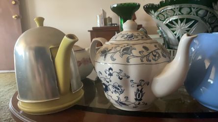 Six vintage teapots variety of sorts