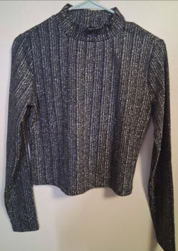 Metallic Ribbed Mock Neck Crop Top size medium