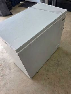 White Chest Freezer