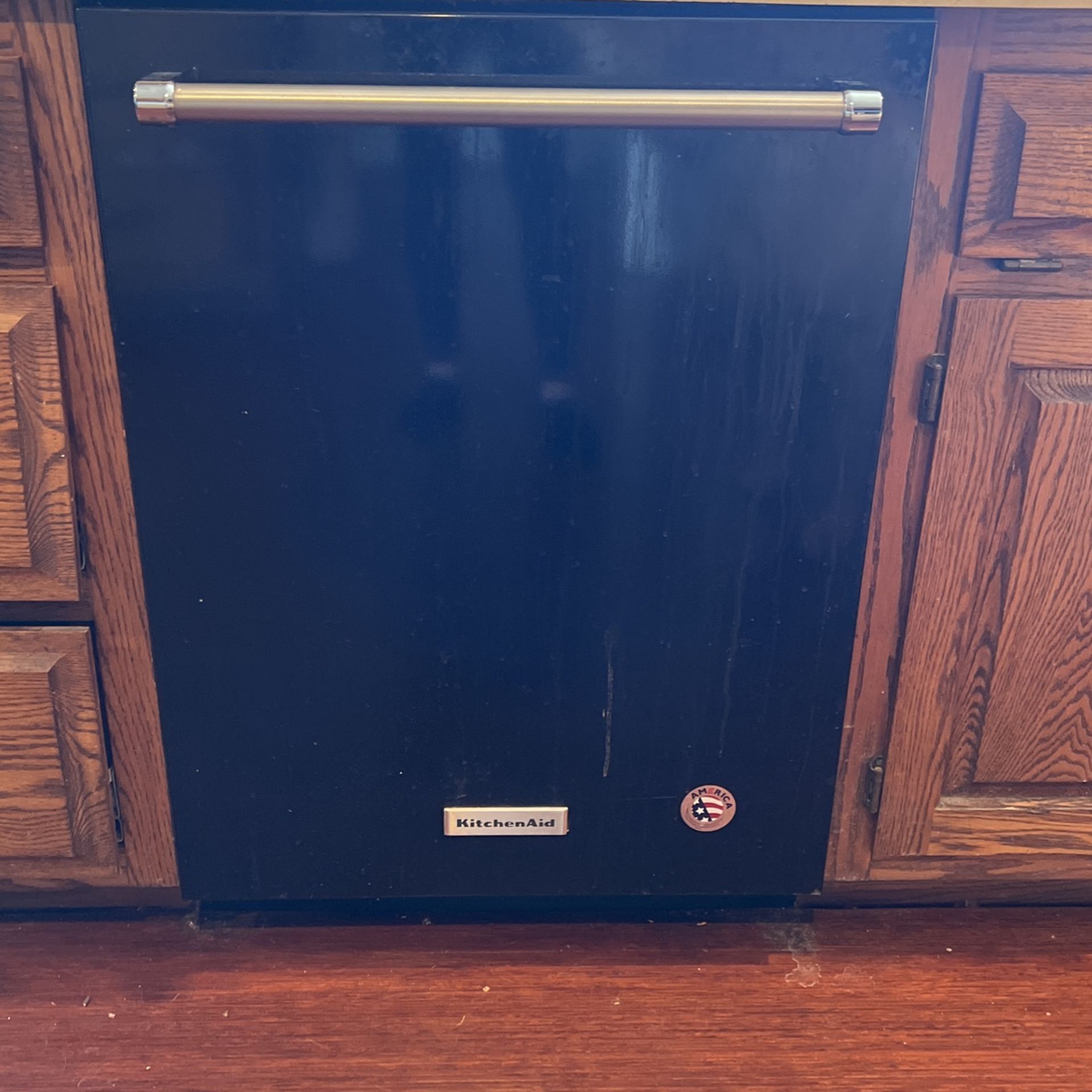 Free! Working Appliances - All Black. Fridge, Stove, Microwave, Dishwasher