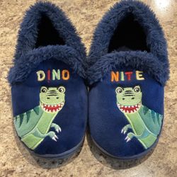 🦕 🦖 Dino Nite Toddler Slippers 🦕 🦖 