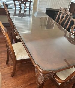 Dinning table