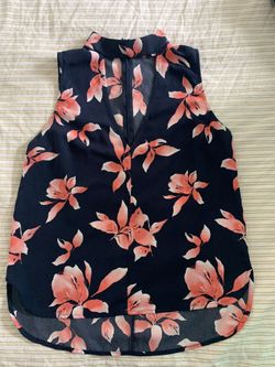 Size medium women’s