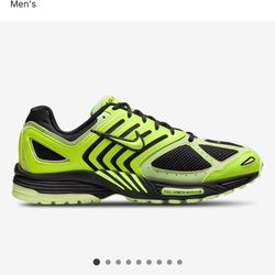 NIKE AIR PEGASUS 2005 SIZE 10